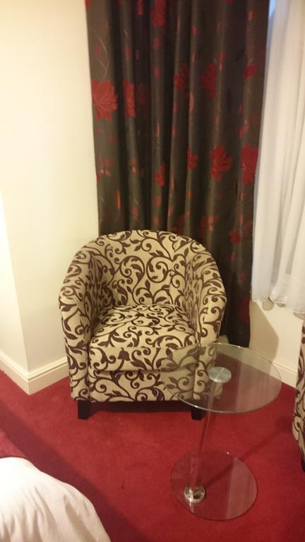 Gateway Express Hotell Newport  Rum bild