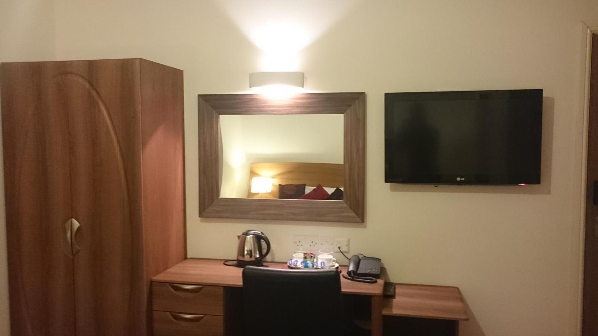 Gateway Express Hotell Newport  Exteriör bild